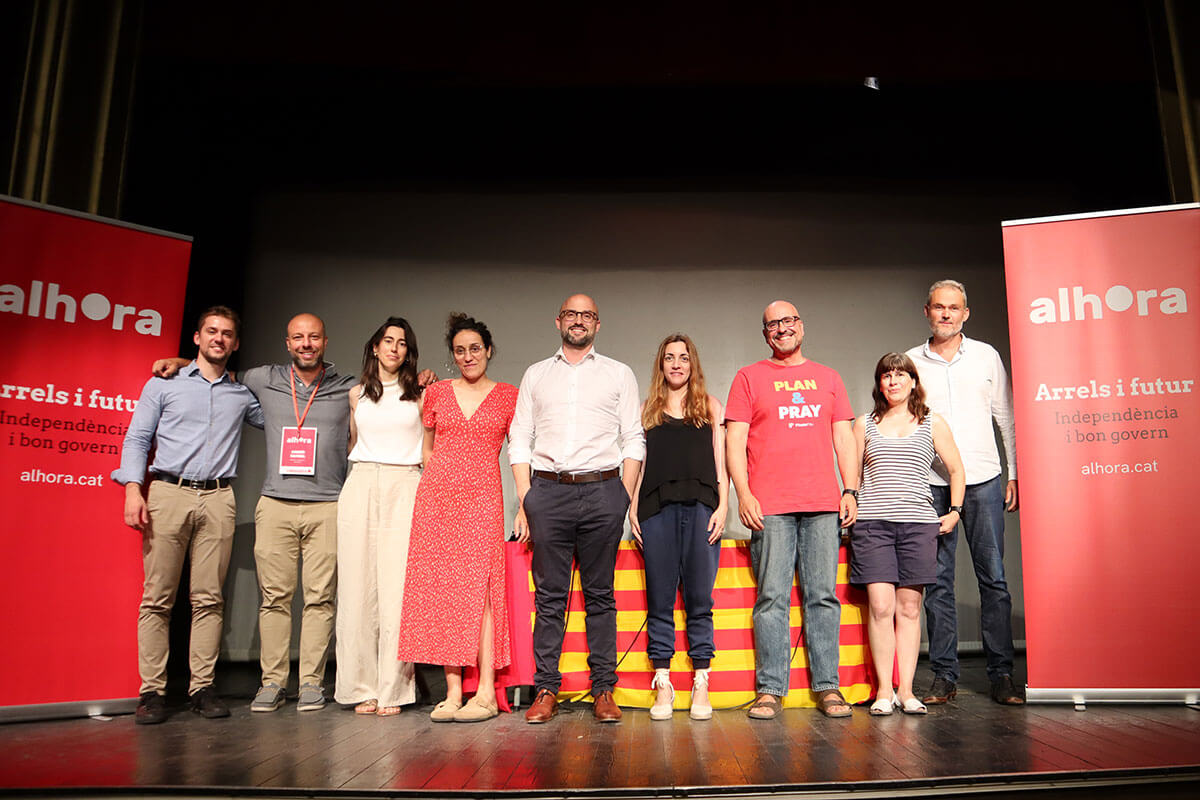 Alhora escull nova executiva nacional amb la mirada posada en les municipals: “La llengua i el país s’han de defensar des de cada consistori”.